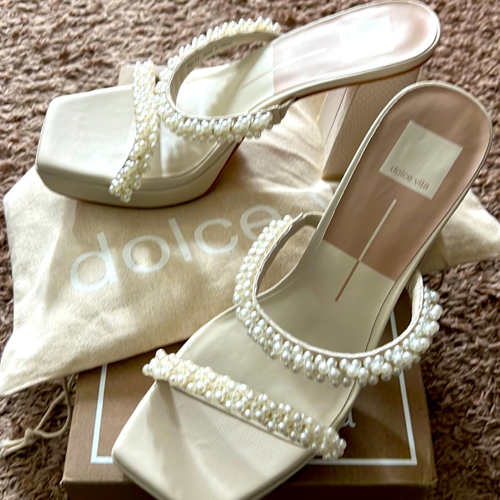 Brand new dressy heels dolce vita